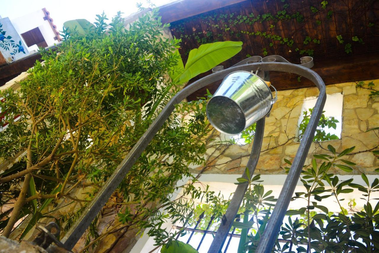 Residence Il Castello Lampedusa Bagian luar foto