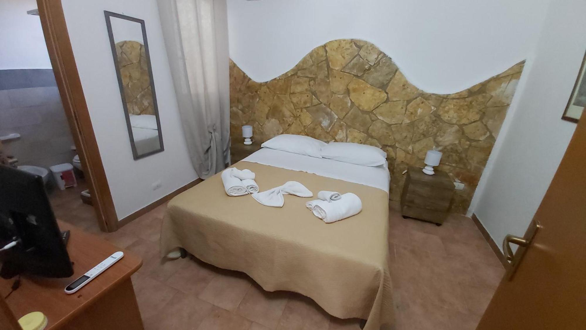 Residence Il Castello Lampedusa Ruang foto